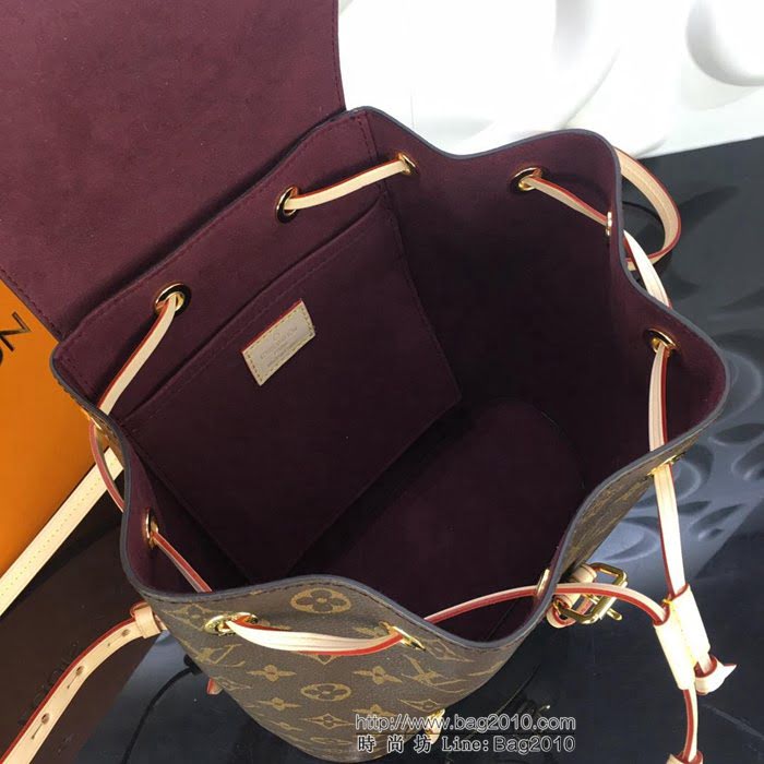 路易威登LV 頂級原單 M44461 2019早春系列 Petite Malle手袋 飾有活潑可愛的貓犬圖案  YDH2443